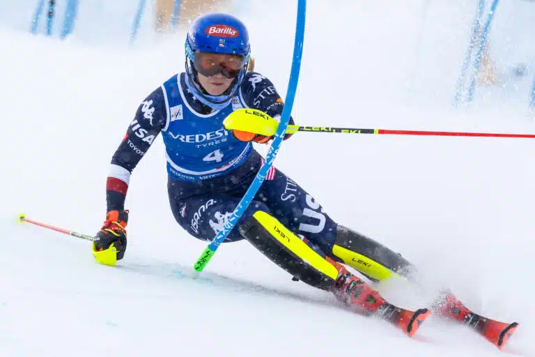Alppitähti Mikaela Shiffrin jysäytti historiankirjoihin