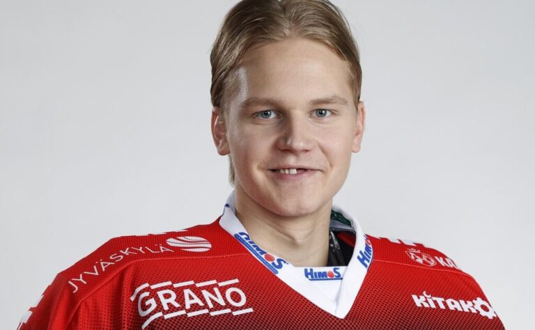 Suomalaismaalivahdille NHL-sopimus