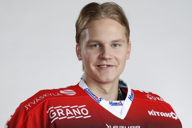 Suomalaismaalivahdille NHL-sopimus