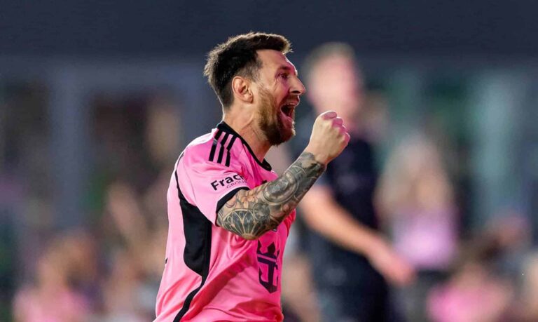 Lionel Messi kirjoittamassa historiaa