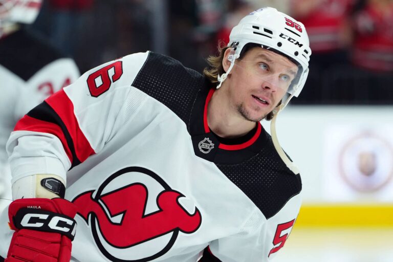Erik Haula kaupattiin NHL:ssä