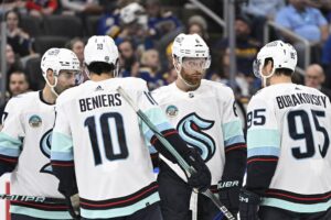Nopea peliliike potkujen jälkeen – uusi NHL-pesti löytyi heti
