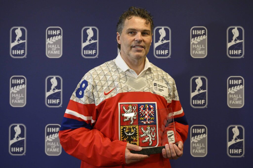 NHL-ikoni hehkuttaa Aleksander Barkovia – ”Hän muokkasi pelaamistaan minun mukaani” NHL-ikoni hehkuttaa Aleksander Barkovia – ”Hän muokkasi pelaamistaan minun mukaani”