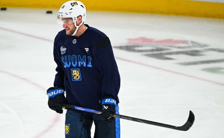 Leijonien olympiakapteeni – kysymys sukunimen alkukirjaimesta väistettiin