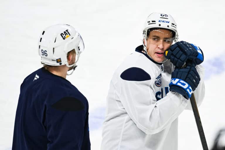 NHL:ssä historiaa tehnyt suomalaissankari ei ollut juhlatuulella