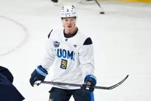 Leijonien Olli Määttä hämmästeli Milanon olympia-areenan haukkumista