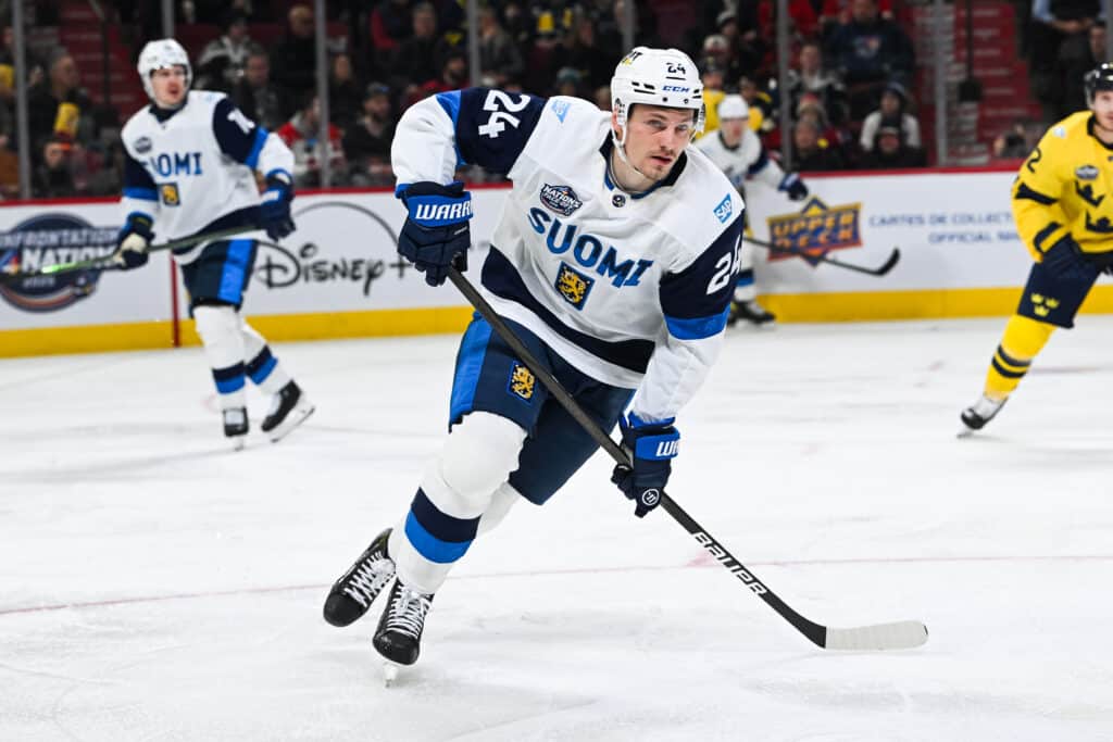 Roope Hintz maalasi, Mikael Granlund syötteli Roope Hintz maalasi, Mikael Granlund syötteli