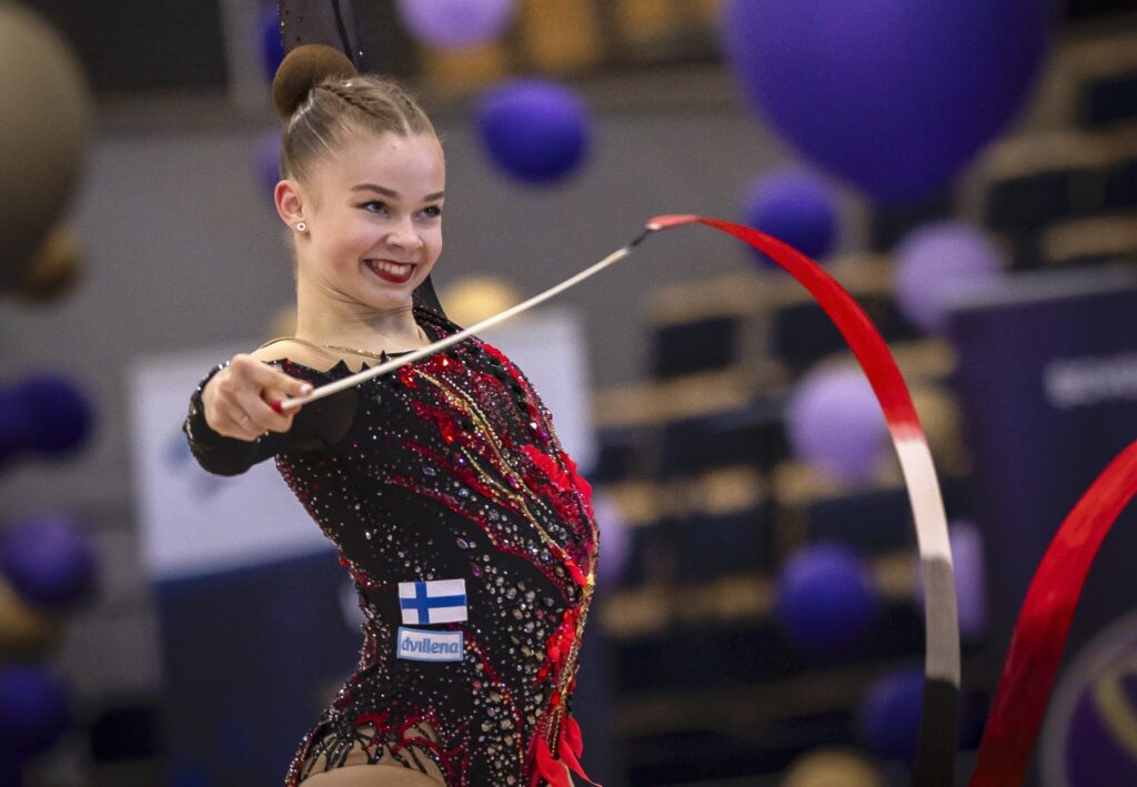 Voimistelun MM-kisoissa Suomelle menestystä: ”Olen itsestäni ylpeä”