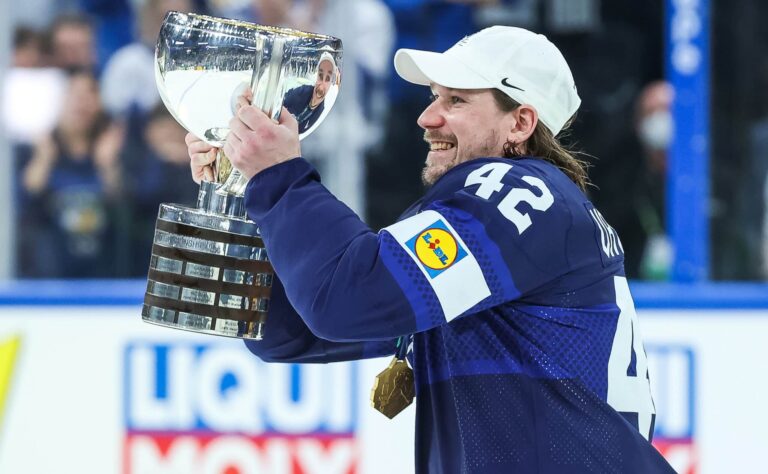 Näin Sami Vatanen kommentoi paluuta JYPin paitaan