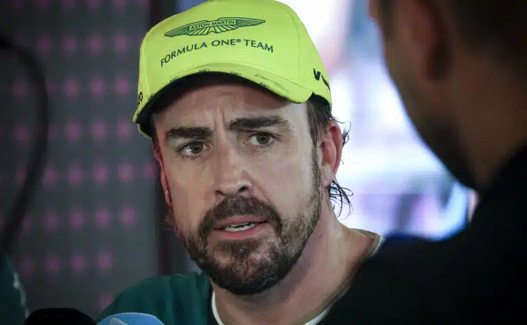 F1-tähti Fernando Alonso osti kymmeniä miljoonia maksavan auton