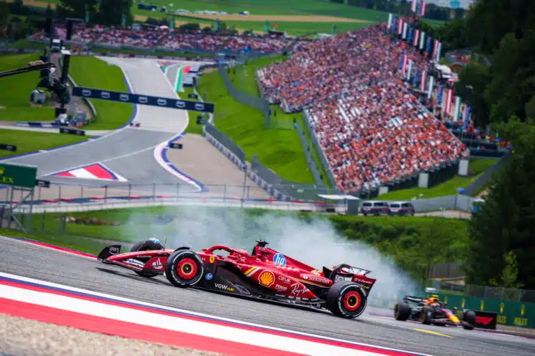 Carlos Sainz latasi kovan kommentin Ferrarista – voiko tämä olla mahdollista?