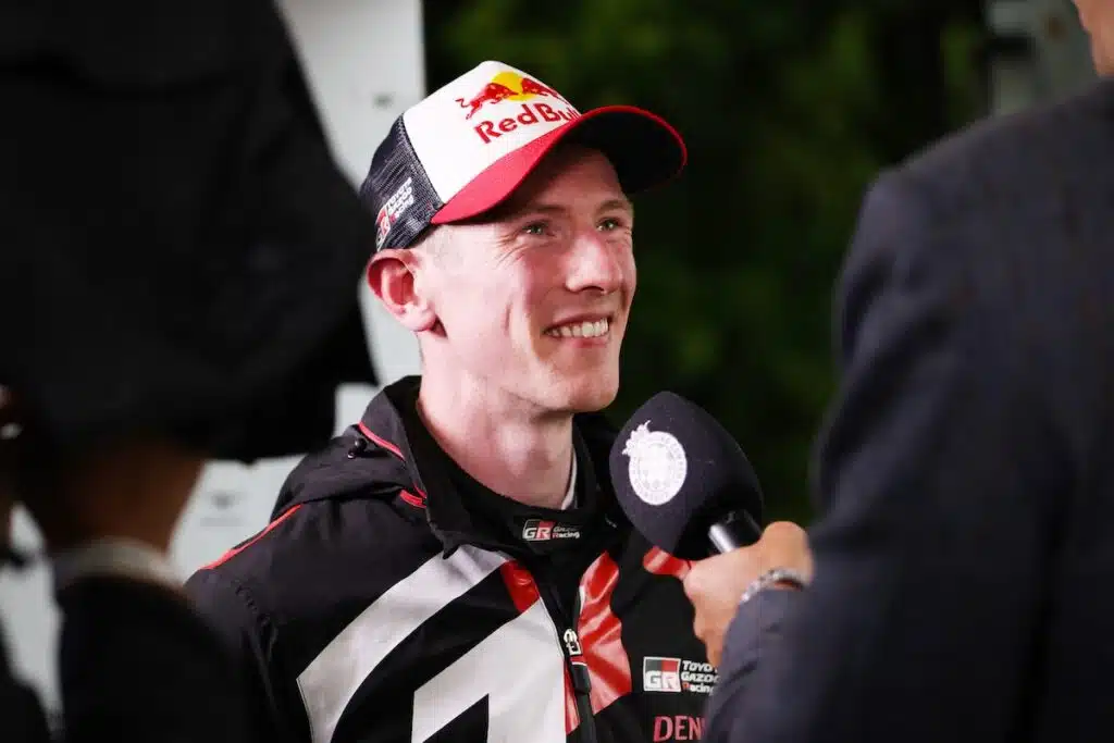 EK8: Johtopaikka vaihtui jälleen – Kalle Rovanperällä edelleen tahmeaa