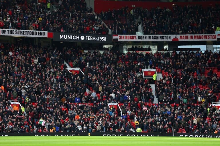 Manchester Unitedin ottelu alkoi koskettavalla tavalla – ”Me emme koskaan kuole”