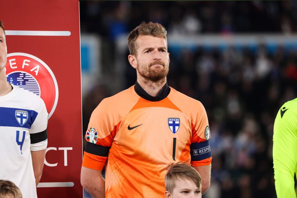 Puolalaisilta hölmöä toimintaa – Lukas Hradecky kiitti Pohjoiskaarretta tilannetajusta Puolalaisilta hölmöä toimintaa – Lukas Hradecky kiitti Pohjoiskaarretta tilannetajusta