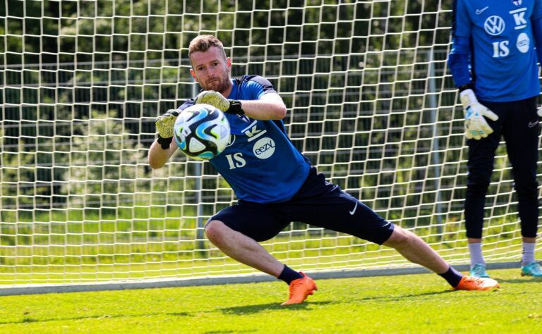 Lukas Hradecky ei tyrmää kuumaa TPS-huhua