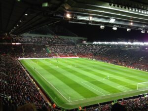 Manchester United myöntää suuren riskin jättihankkeessaan - nyt puhutaan kahden miljardin kysymyksestä Manchester United myöntää suuren riskin jättihankkeessaan – nyt puhutaan kahden miljardin kysymyksestä