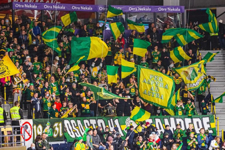Poliisi tutkii Ilves-fanien häiriköinnin