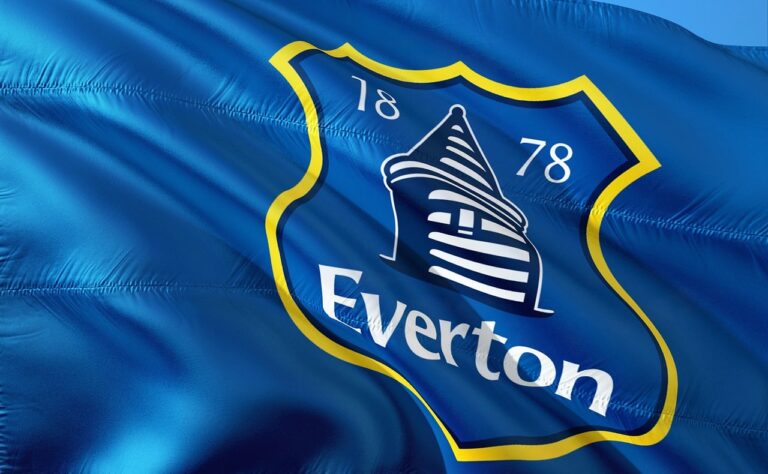 Evertonin omistaja haluaa NHL-seuran?