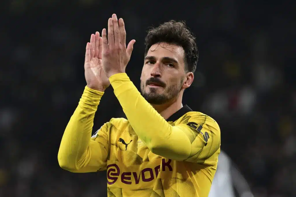 Jalkapallolegenda Mats Hummels lopettaa uransa