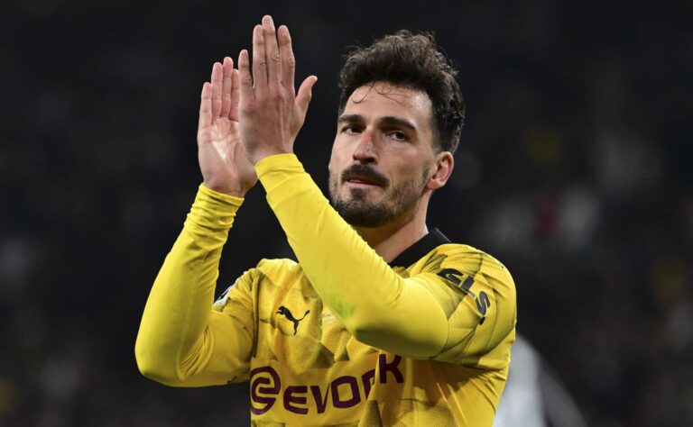 Jalkapallolegenda Mats Hummels lopettaa uransa Jalkapallolegenda Mats Hummels lopettaa uransa