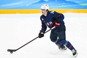 Pelko iski Minnesotaan: tähtipuolustaja Brock Faber kaatui jäähän Brock Faber