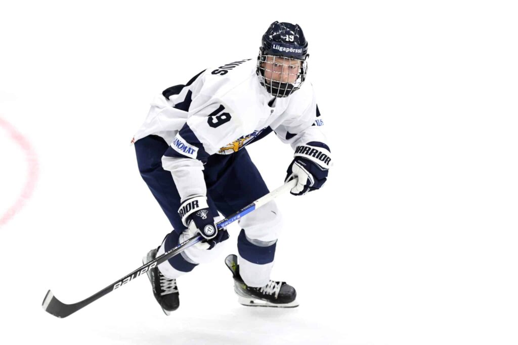 Karu päivä: Yhdeksän suomalaista pelaajaa NHL:stä farmiin