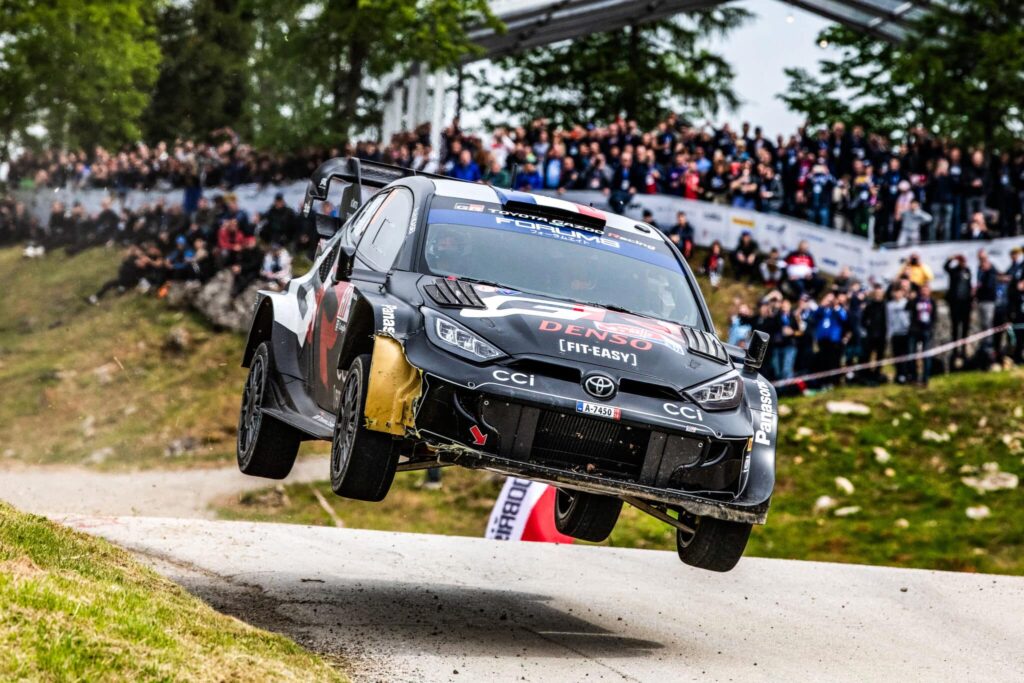 Sebastian Ogier löi Kalle Rovanperän (ek17) Sebastian Ogier löi Kalle Rovanperän (ek17)