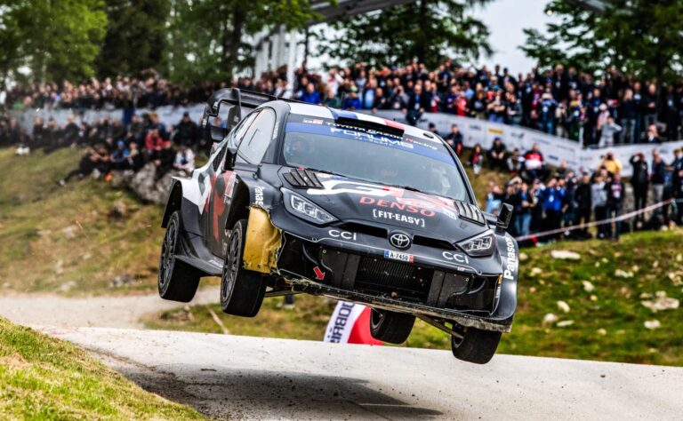 Sebastian Ogier löi Kalle Rovanperän (ek17) Sebastian Ogier löi Kalle Rovanperän (ek17)