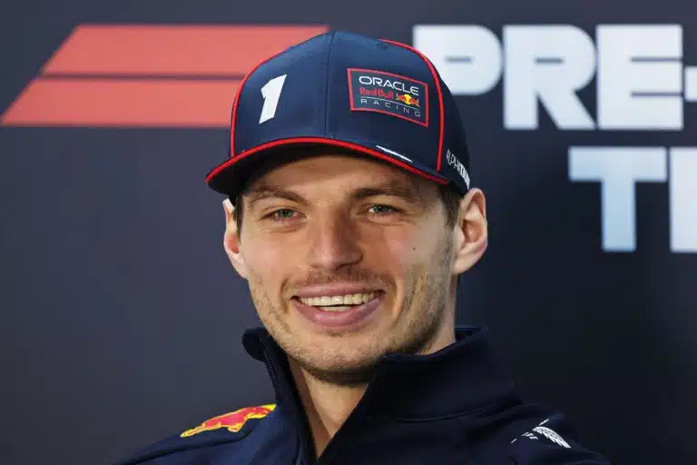 Formula ykkösissä muhii todellinen uutispommi – asiantuntija latasi rajun arvion Max Verstappenista