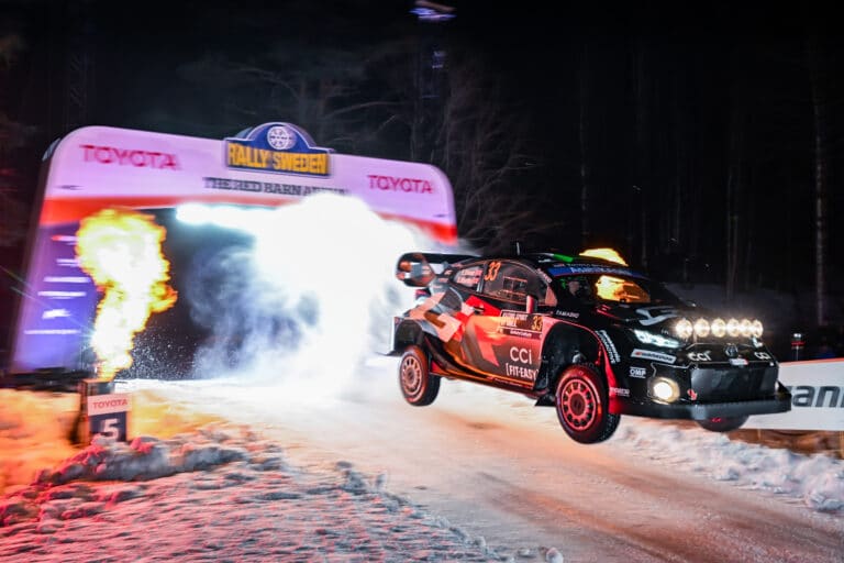 EK6: Ruotsin MM-rallissa huima taistelu – kärkipaikka vaihtui taas