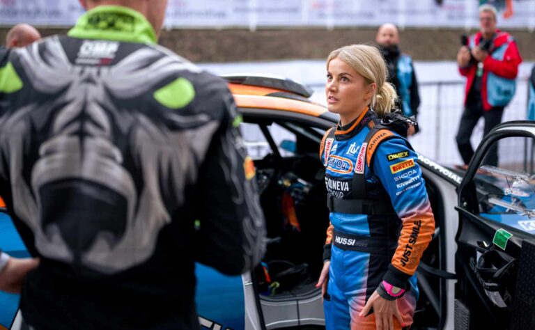 Janni Hussi on mukana surullisessa näytelmässä