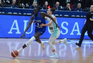Awak Kuier hirmuvireessä WNBA:ssa