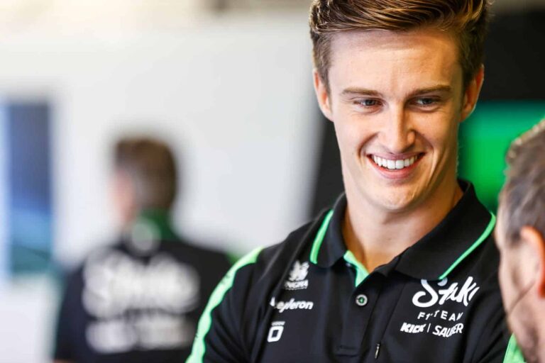 Mercedes teki kovan kuljettajakiinnityksen