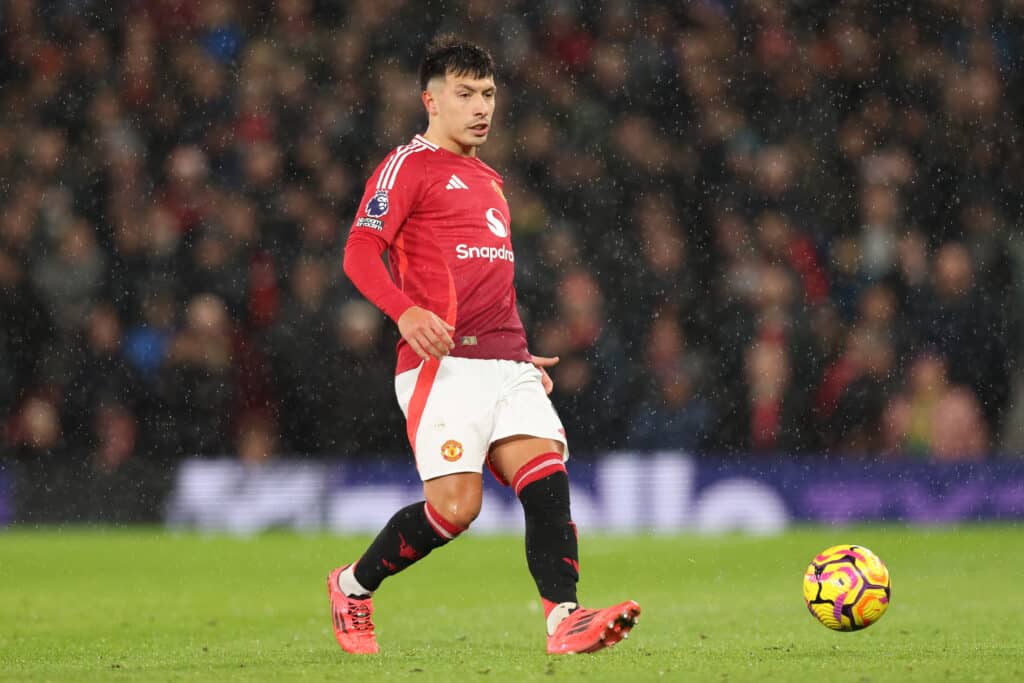Manchester Unitedin tähtipelaajan loukkaantumisputki jatkuu - koko loppuvuosi uhattuna Manchester Unitedin tähtipelaajan loukkaantumisputki jatkuu – koko loppuvuosi uhattuna