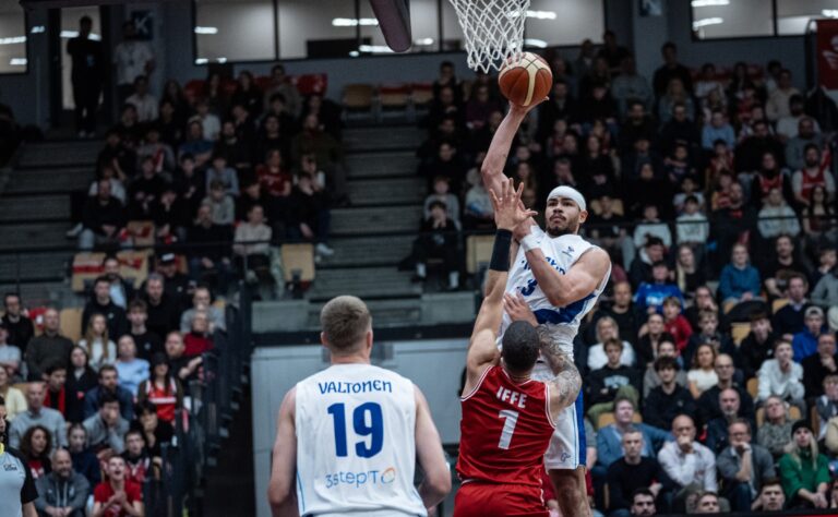 Susijengi virittelee EM-kuntoa kolmella harjoitusottelulla Suomessa
