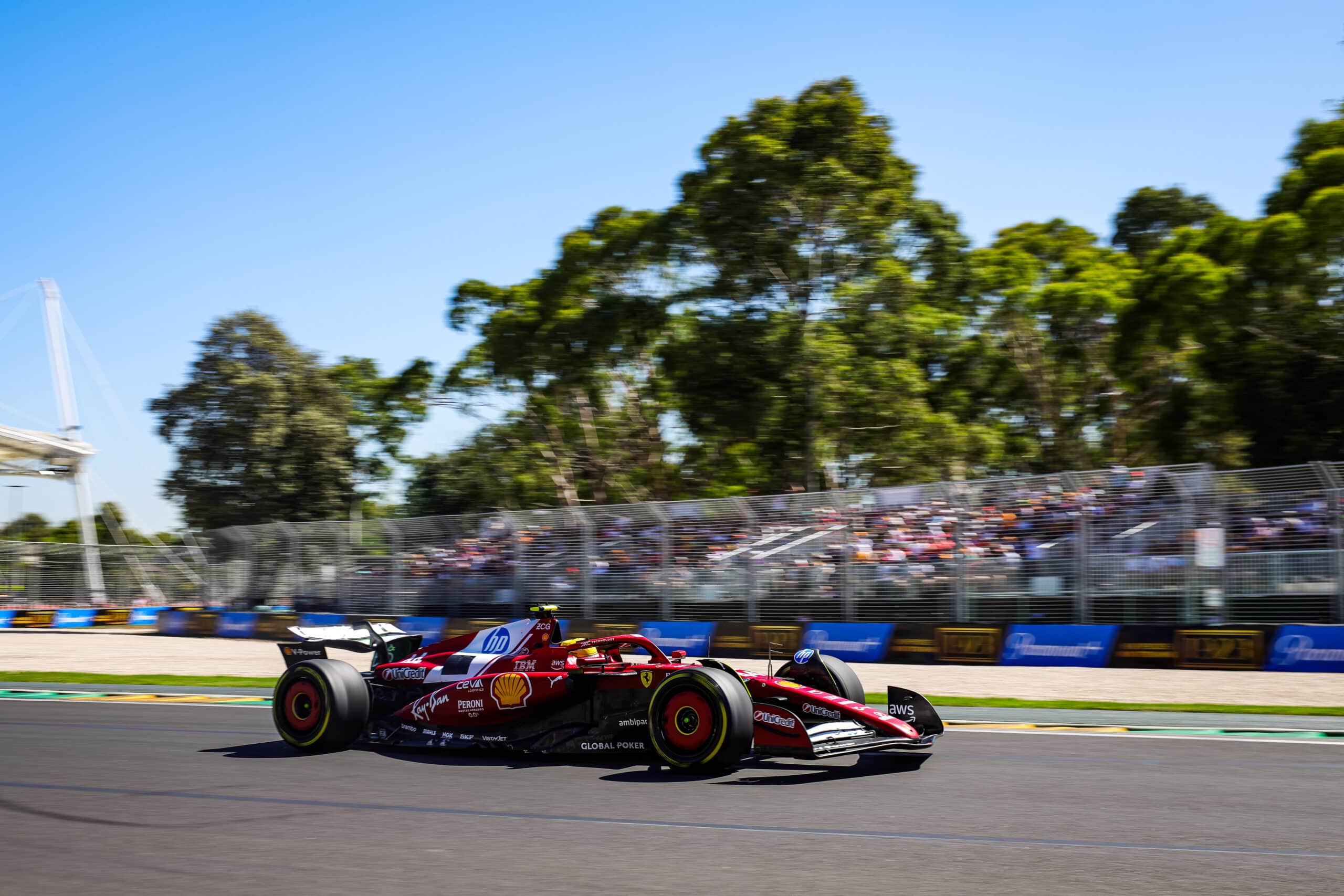 Lewis Hamilton järjesti draamaa aika-ajoissa