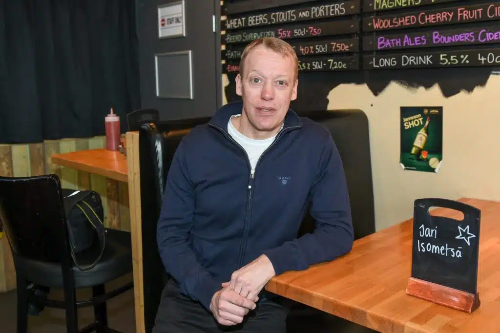 On sitä osattu Suomessakin – Jari Isometsä valehteli tv-kameroiden edessä