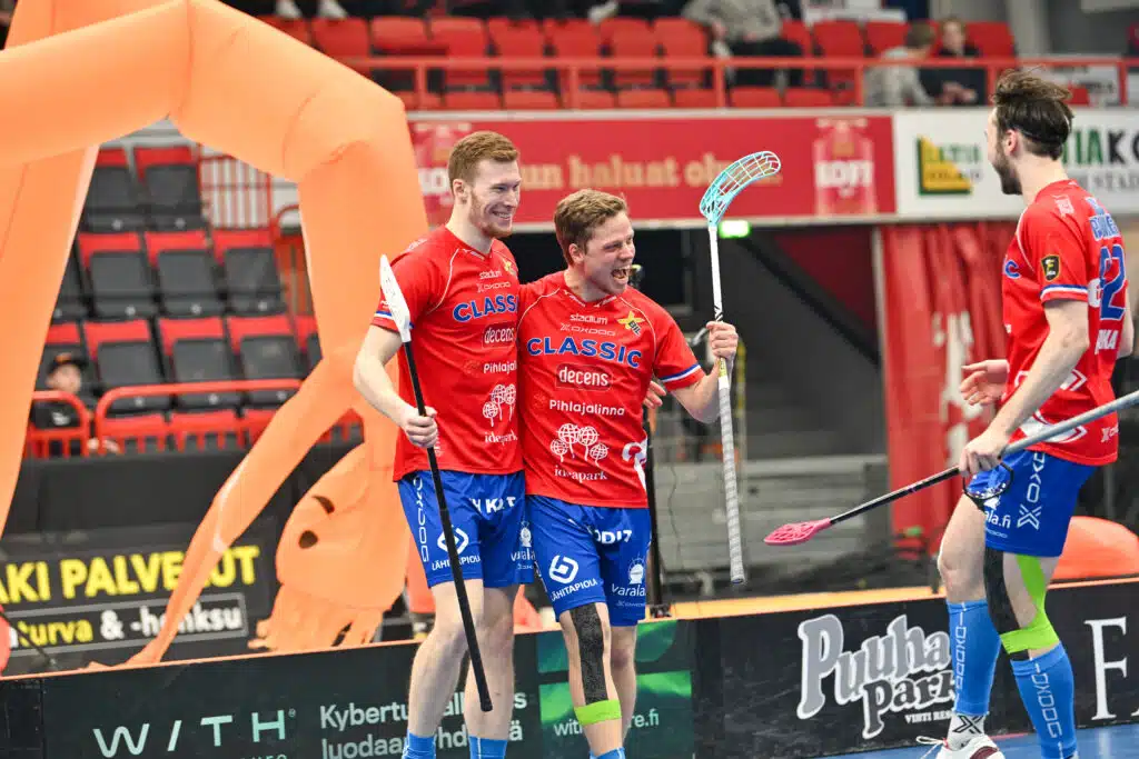 Classic finaaleihin, LASB piti sarjapaikkansa