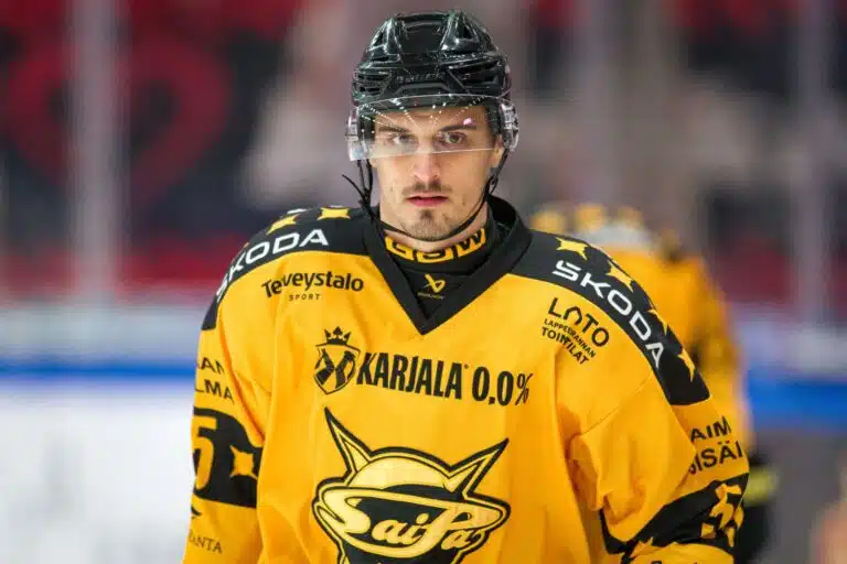 Raimo Helmisen SaiPalla merkittäviä poissaoloja HIFK-sarjan alla