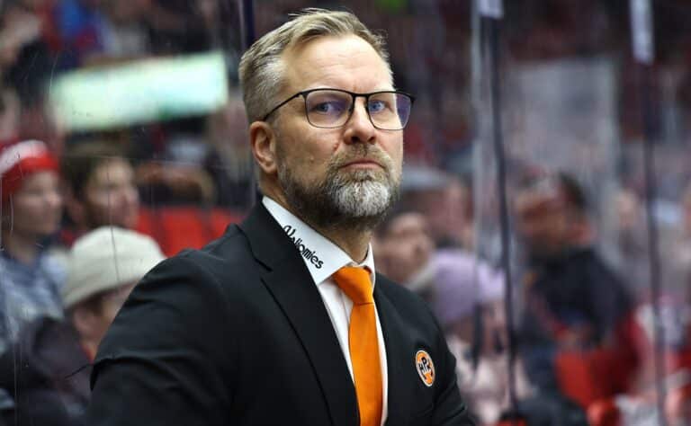 Mikko Mannerin kommentti huvitti Raimo Helmistä