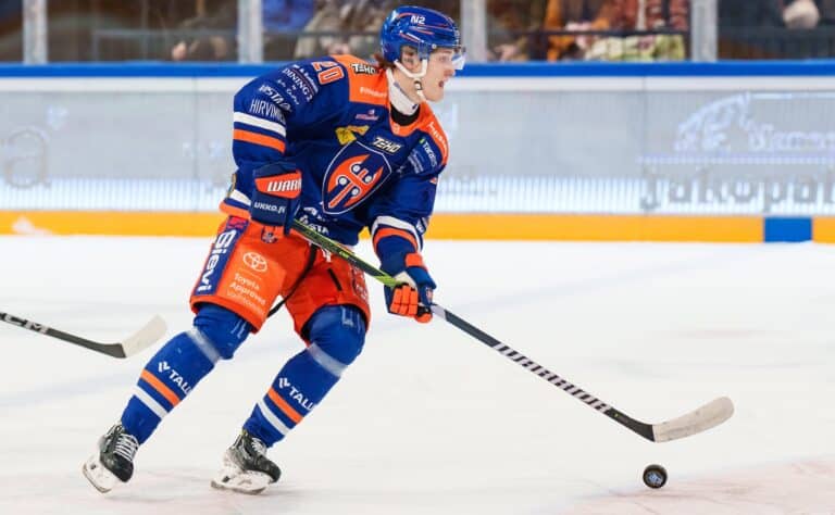 Suomalaishyökkääjälle NHL-sopimus