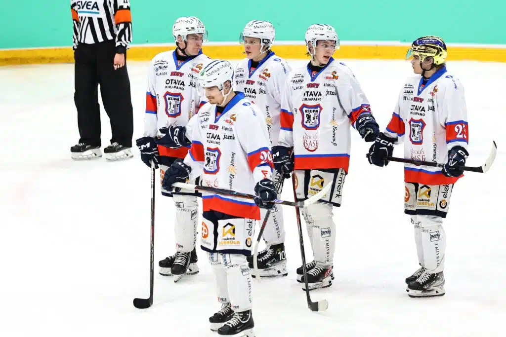 Keuruulla pelataan ensi kaudellakin Mestistä – tämä seura on nyt vaarassa pudota