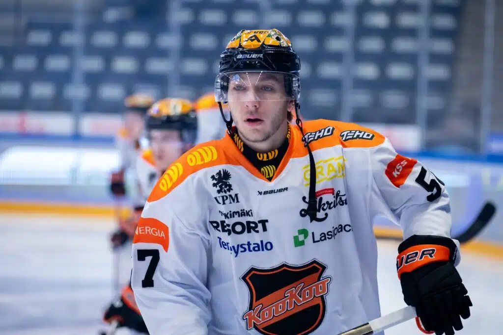 KooKoosta lähtöpassit saanut pakki siirtyy jääkiekon lilliputtimaahan