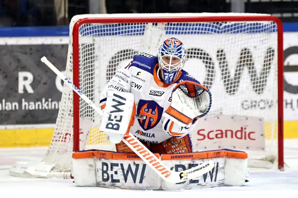 Tapparalta ylivertainen esitys – Pelicansin siivet jäi joulupöytään