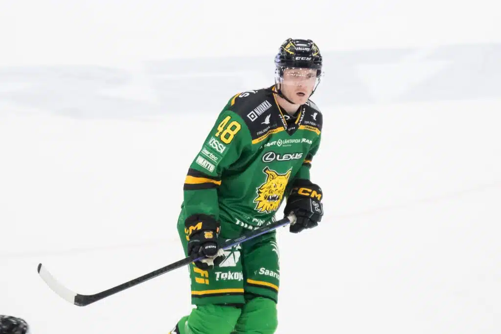 Ilves hemmotteli kannattajiaan - julkaisi jo toisen kovan jatkosopimuksen Ilves hemmotteli kannattajiaan – julkaisi jo toisen kovan jatkosopimuksen