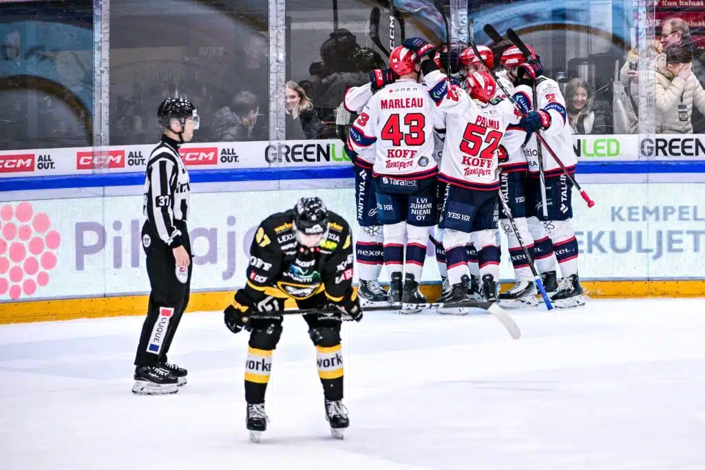 Oulun Kärpille sataa murskaavaa kritiikkiä täydellisen floppikauden jälkeen – ”Kun puuhastelu hyväksytään”