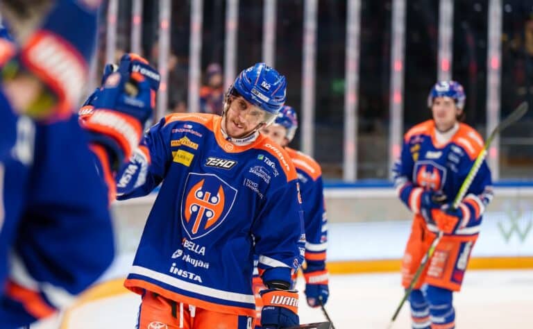 Tappara jatkaa kärjessä – Ilveksellä ei jakoa Tappara jatkaa kärjessä – Ilveksellä ei jakoa