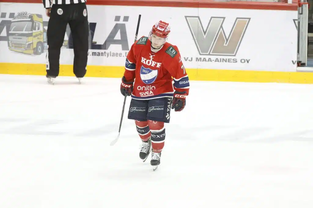 HIFK:lle maukas voitto – KalPa nousi lähelle