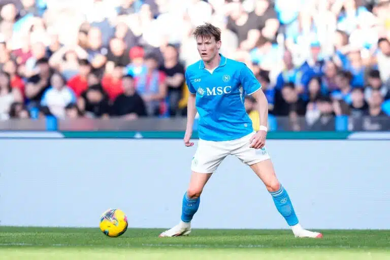 Scott McTominay villitsi Napolin – Inter Milanolle katkera tappio mestaruustaistelussa