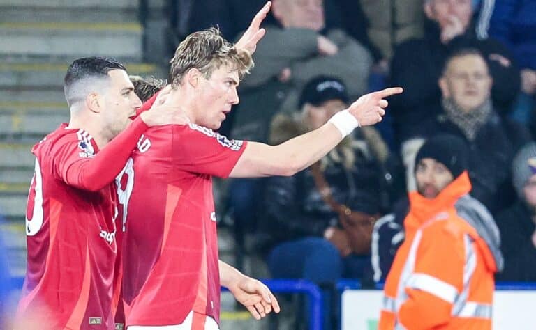Rumia lukemia – Man United, Tottenham ja Chelsea vakuuttavasti finaaleihin